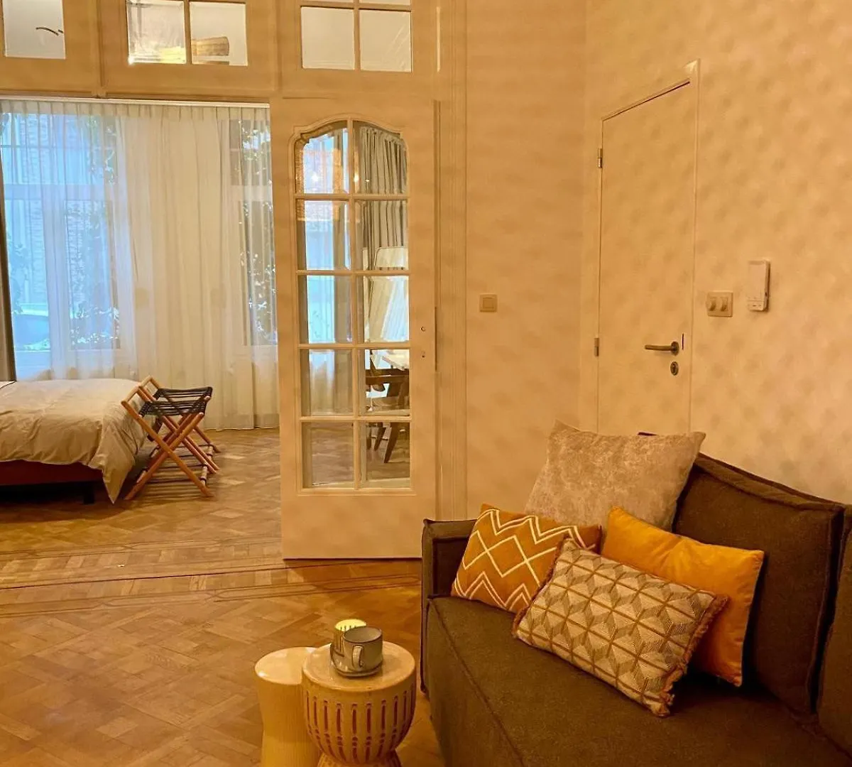 Completely Renovated Apartment أنتويرب